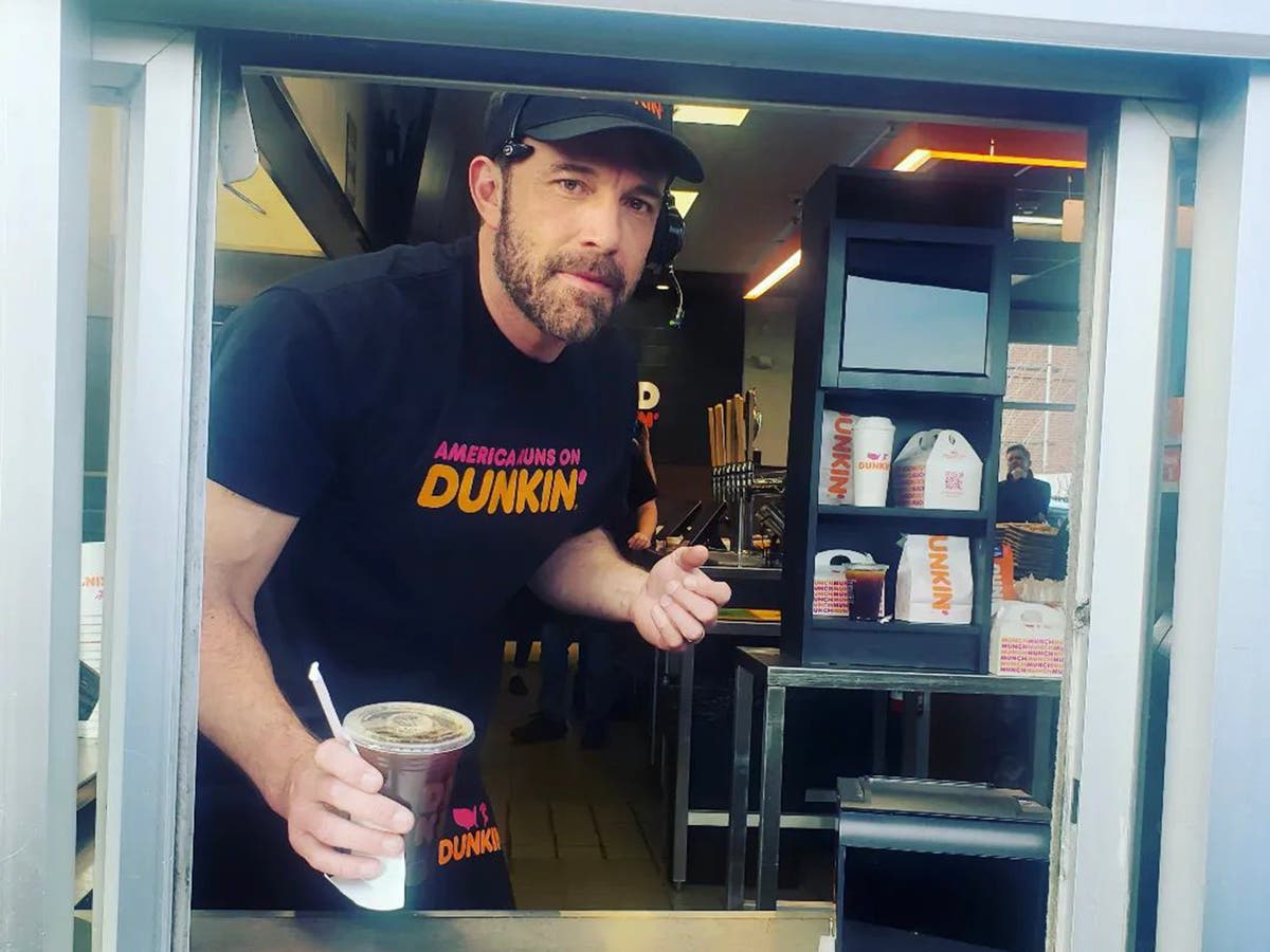 Ben Affleck mistaken for another star in new Dunkin’ Donuts advert