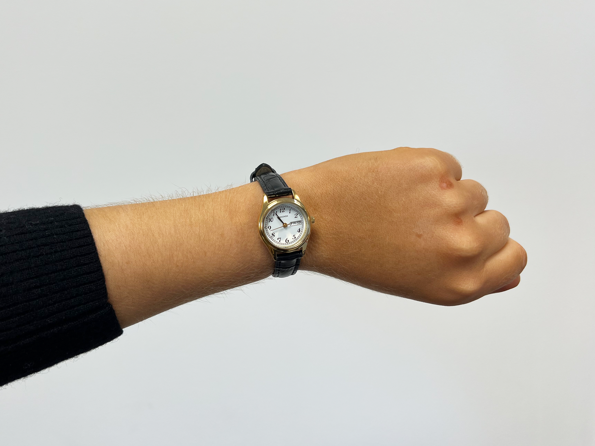 Sekonda women’s quartz watch with white dial analogue display