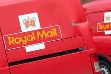 Royal Mail rejects claims it is planning to sack thousands of workers