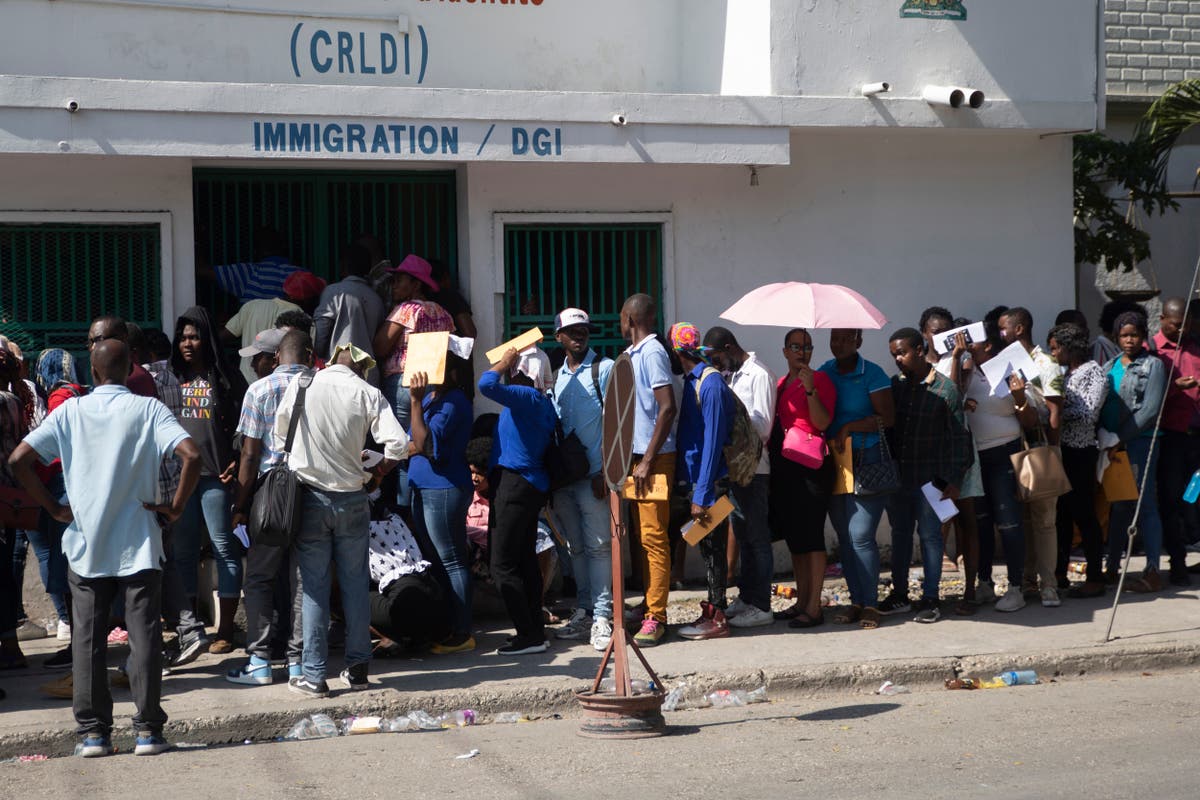 Haitians seizing on legal path to US rush to secure passport