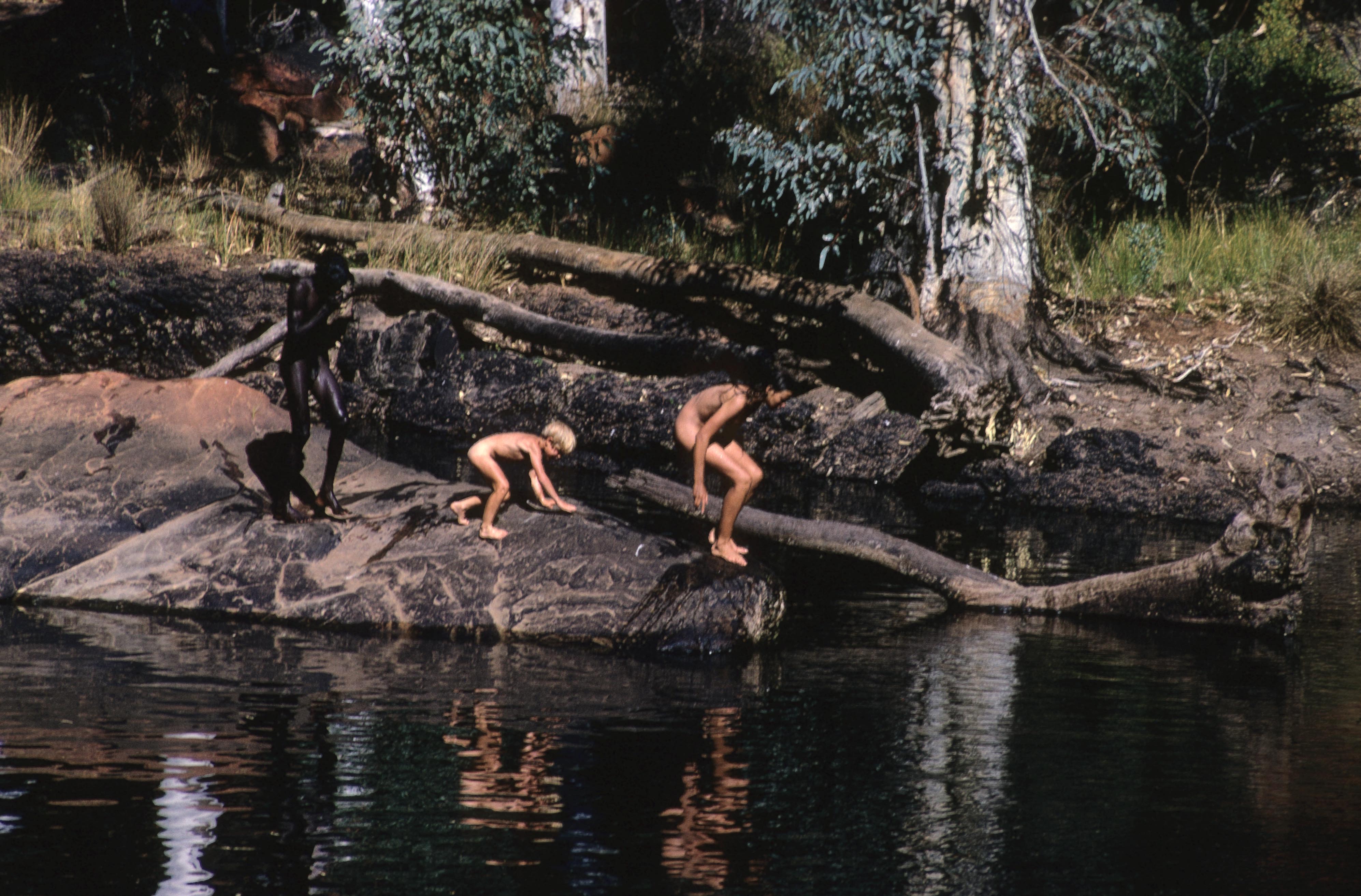 Jenny Agutter in Nicolas Roeg’s brilliant Aussie outback-set ‘Walkabout’ (1971) admitted to feeling ‘very uncomfortable’ about appearing naked in it when she was 16 years old