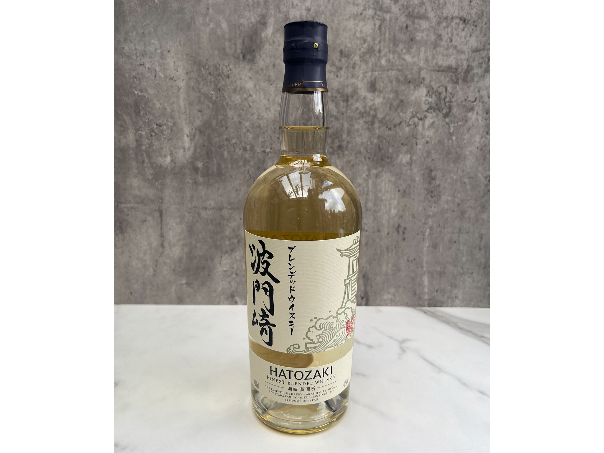 Hatozaki finest blended whisky