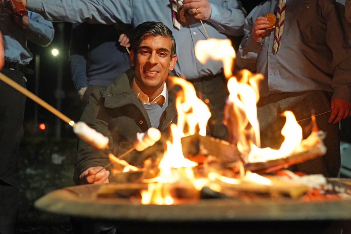 Sunak vows to work &lsquo;constructively&rsquo; with Sturgeon and &lsquo;deliver for Scots&rsquo;