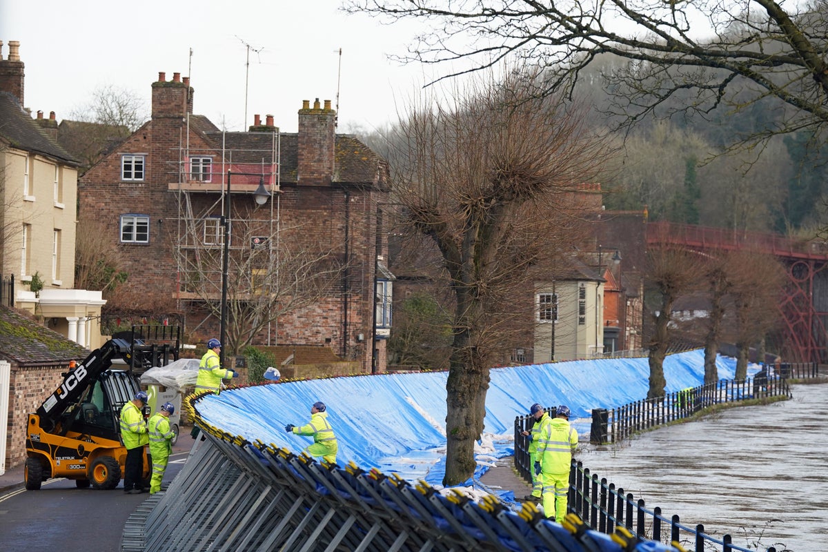 Flood warnings increase as UK braces for colder spell | The Independent