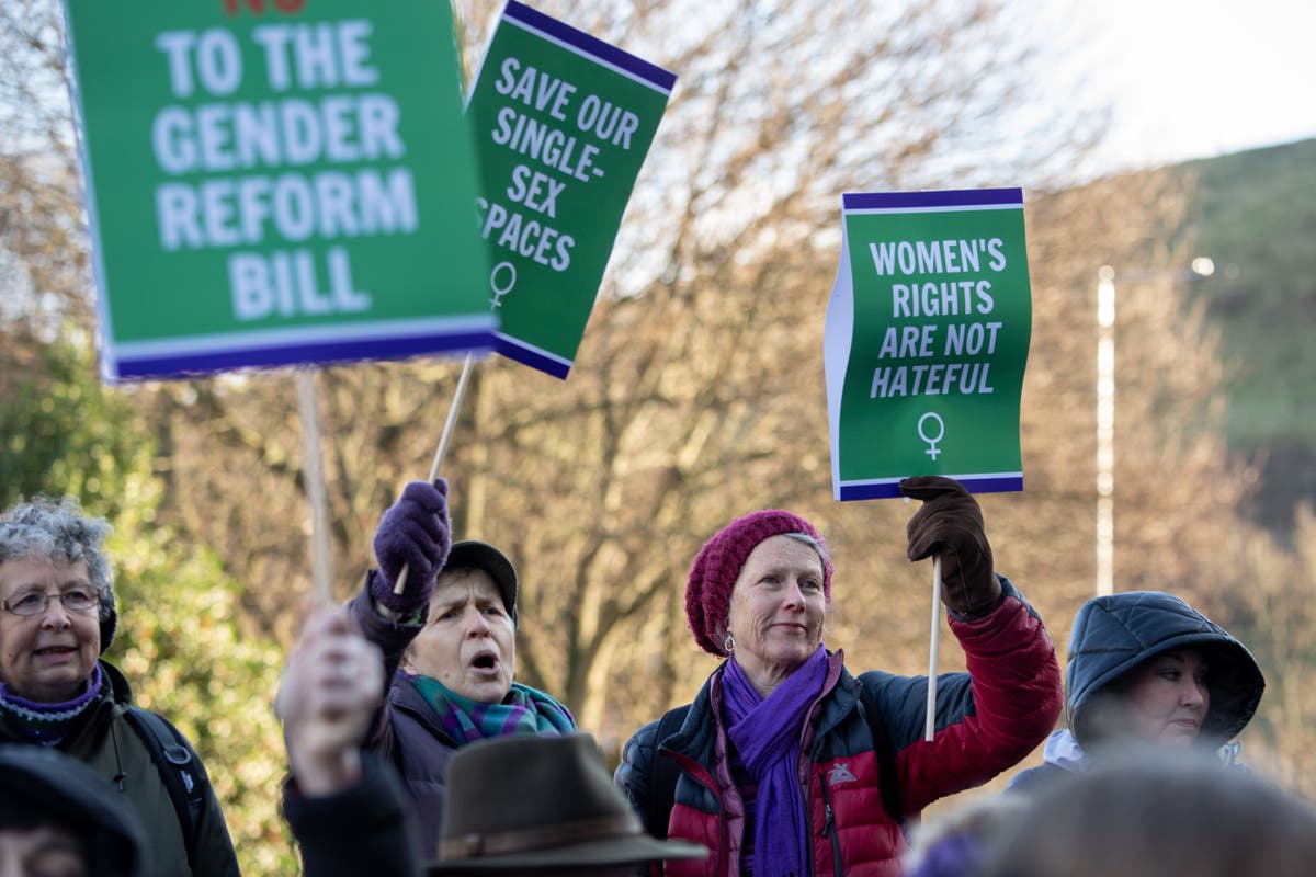 Deadline approaches for Rishi Sunak to decide on blocking Scotland&rsquo;s gender law