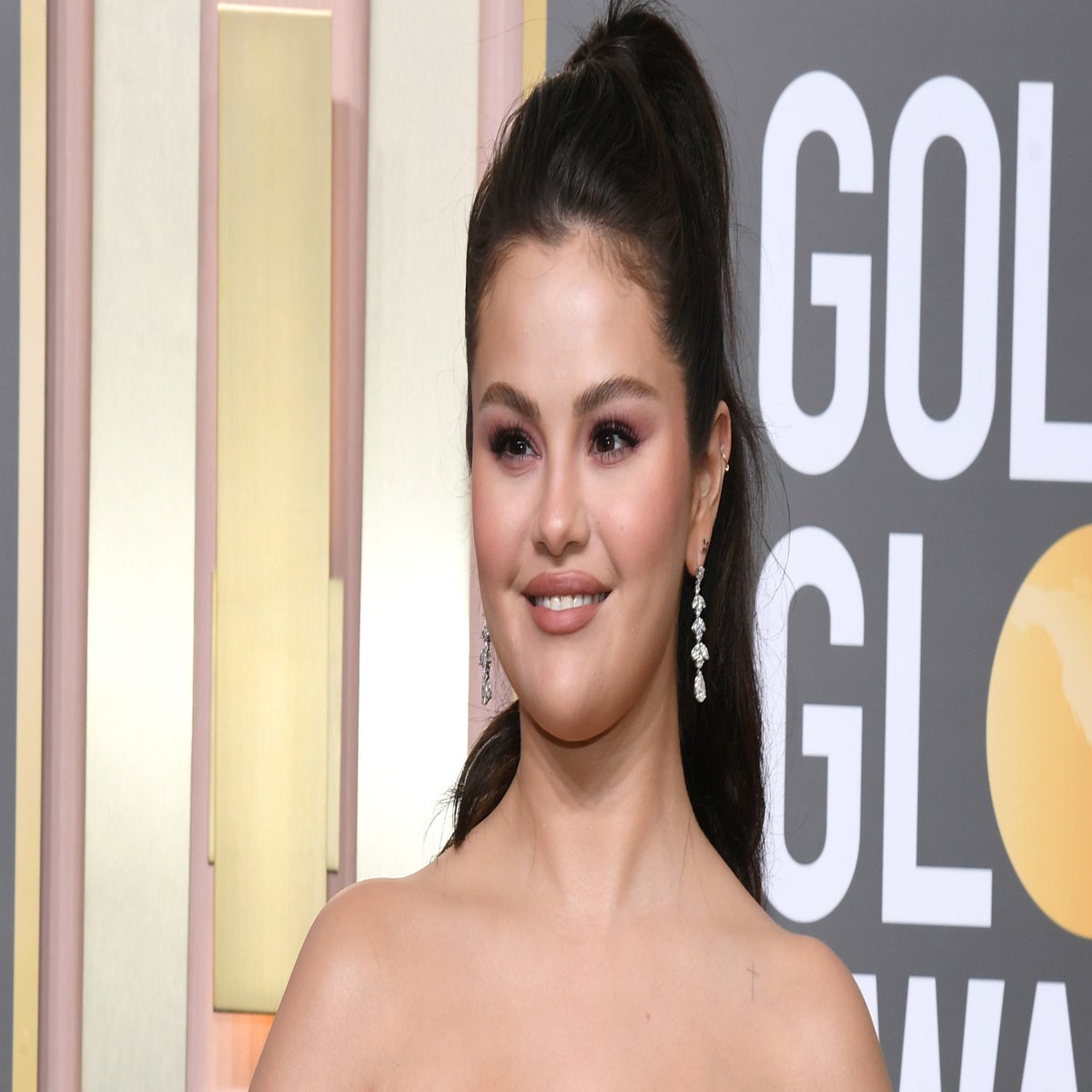 Selena Gomez Video Sex - Selena Gomez appears to mock body-shamers after Golden Globes appearance |  The Independent