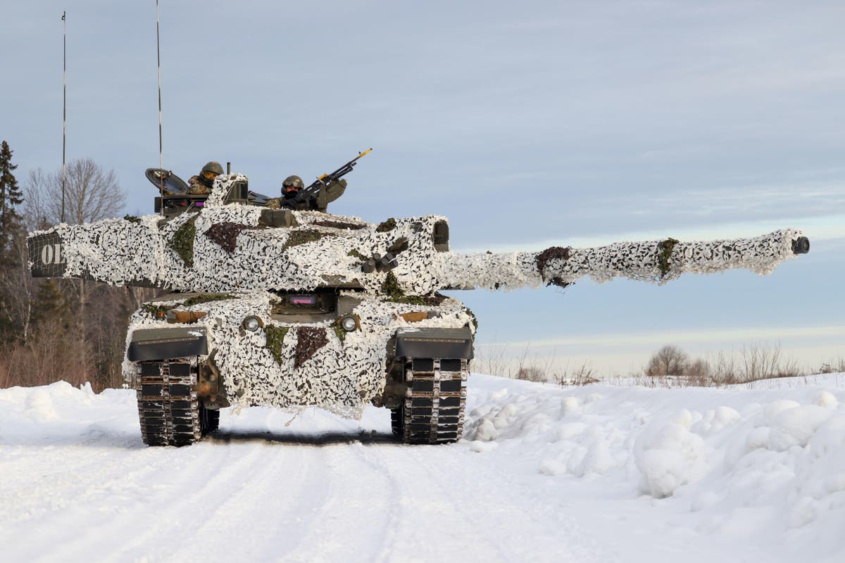 No 10 backs Ukraine&rsquo;s effectiveness with British tanks, despite Kremlin&rsquo;s threat