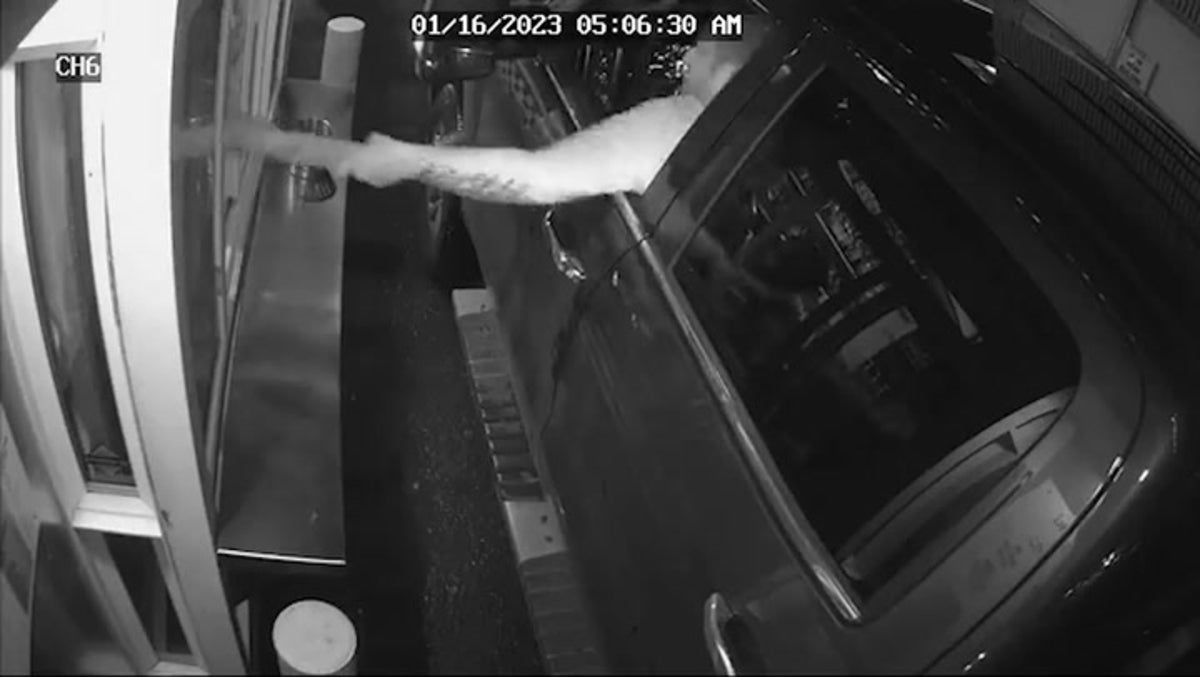 Washington: Man attempts to kidnap barista from drive-through window