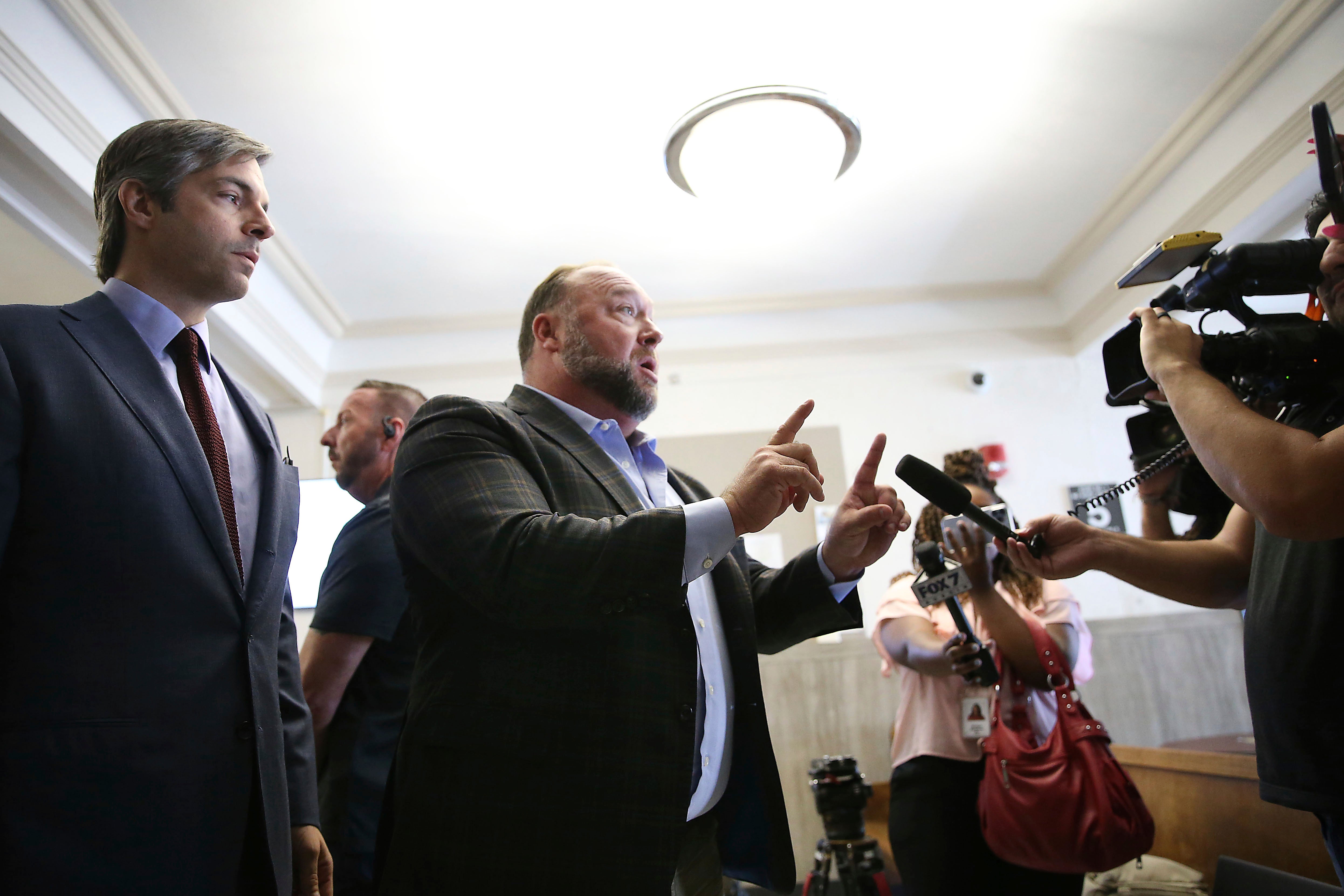 Newtown-Shooting-Infowars