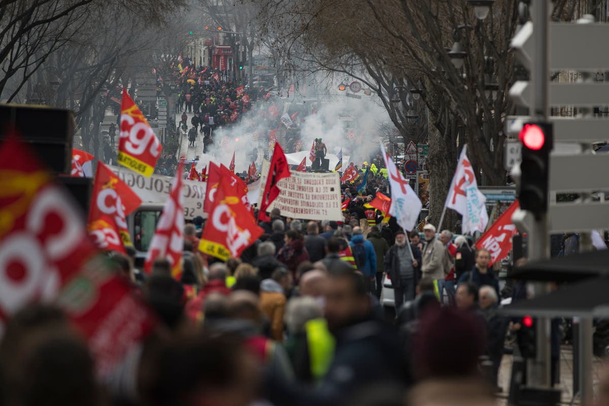 Strikes, protests test French plan to raise retirement age