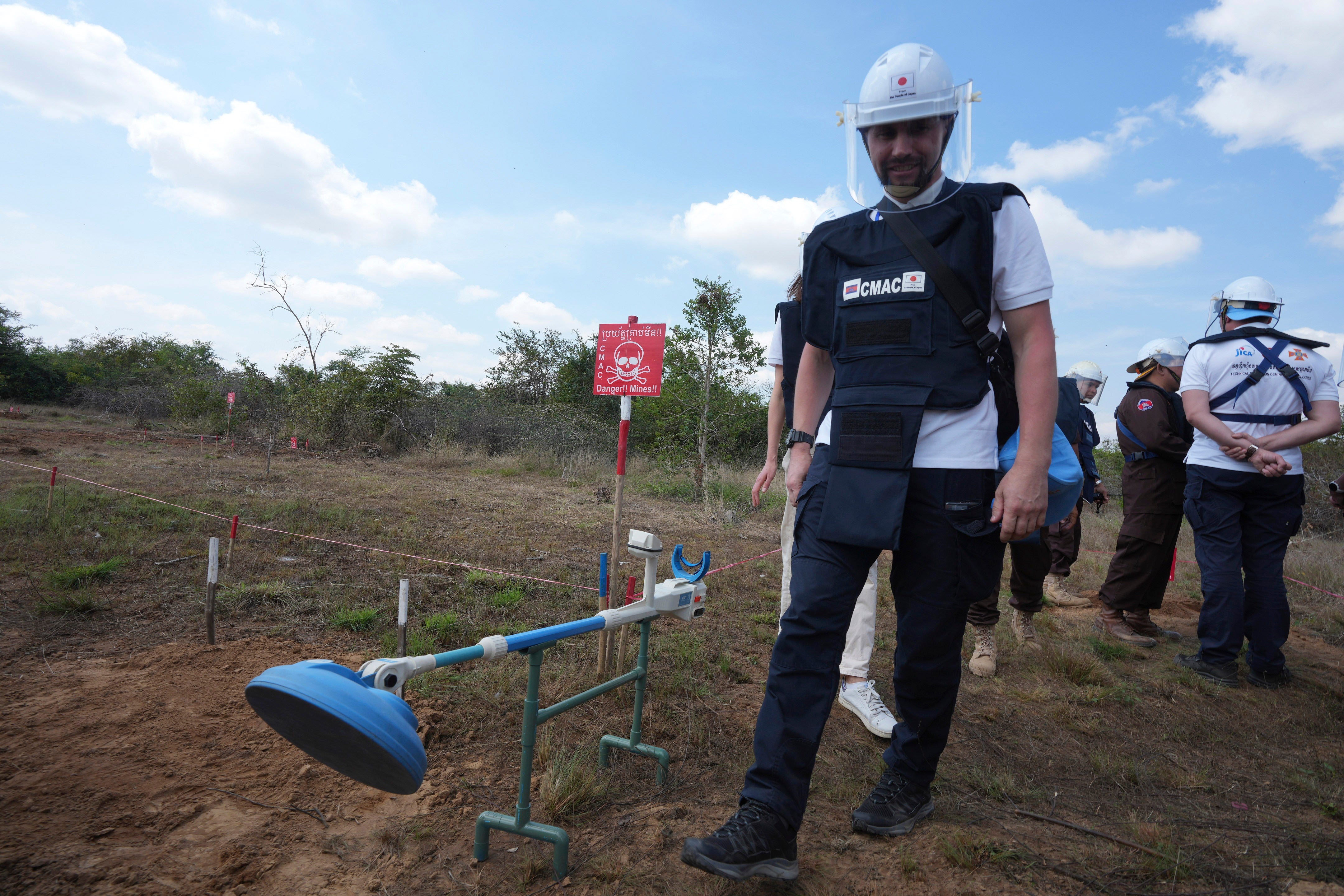 Cambodia Ukrain Demining