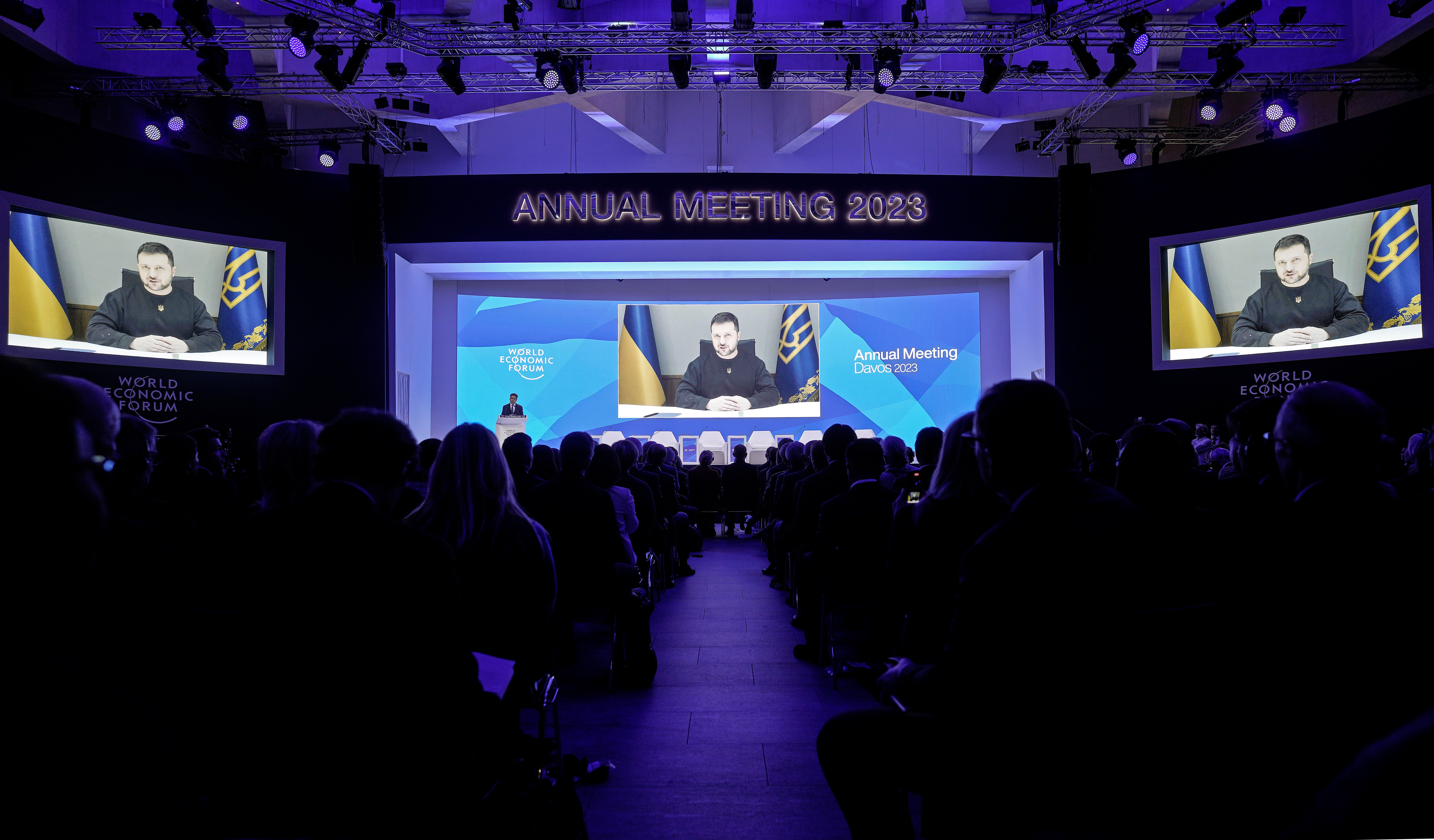 EUR-GEN UCRANIA-GUERRA ARMAS