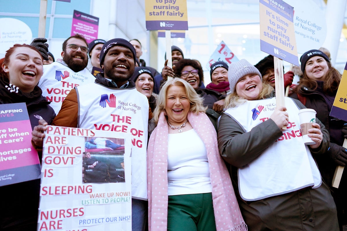 NHS: A&E and cancer unit nurses set to join fresh strikes