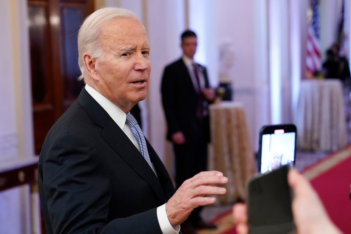 Top Democrats say Biden should be ‘embarrassed’ by classified documents case