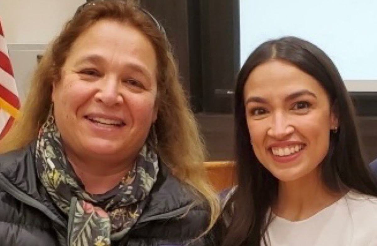 AOC has heartwarming reunion with second grade teacher who kept her note for 20 years