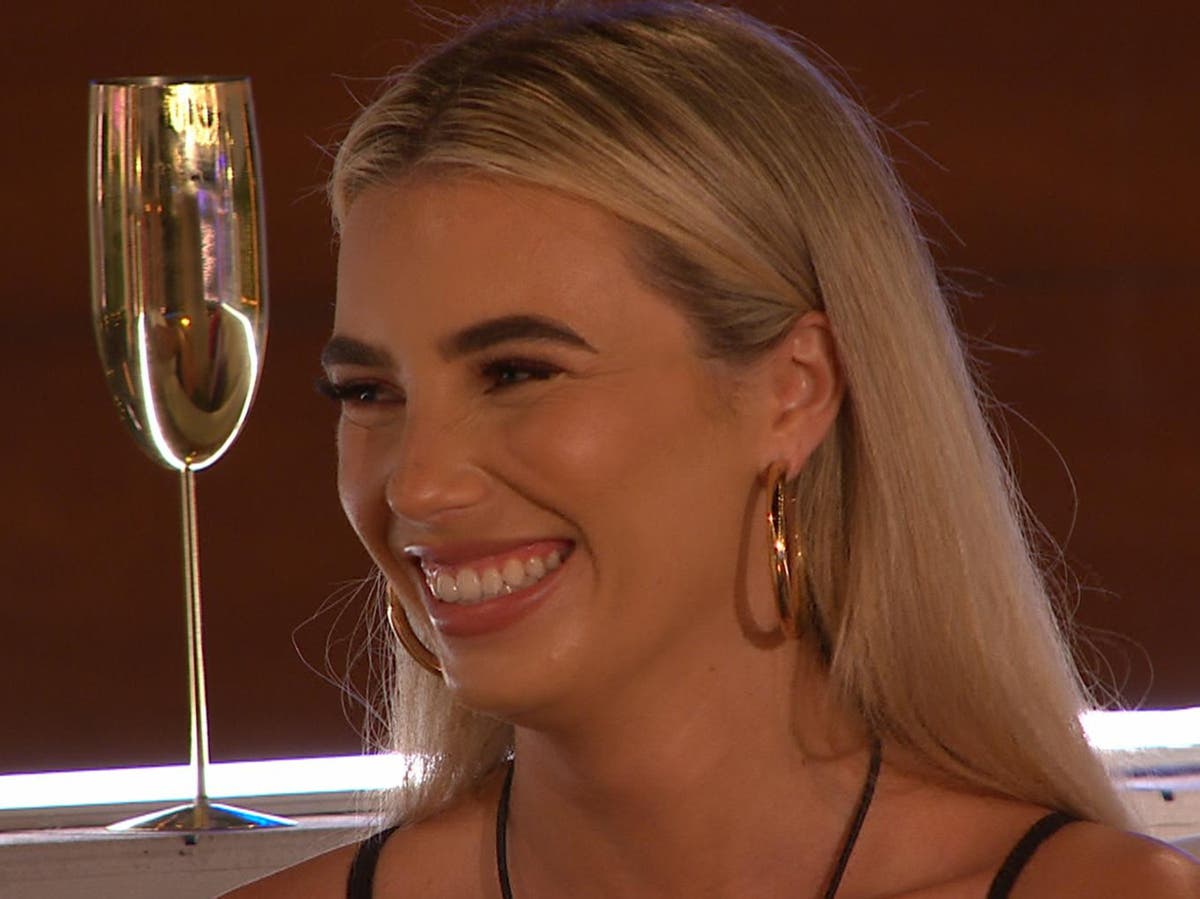 Love Island fans shocked by unexpected choice in latest recoupling