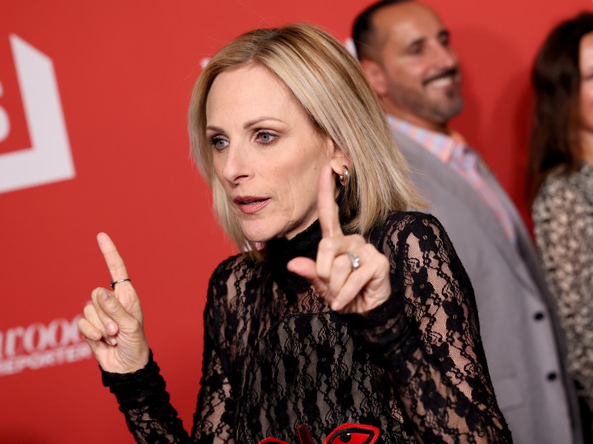 Marlee Matlin and other jurors walk out of Sundance premiere