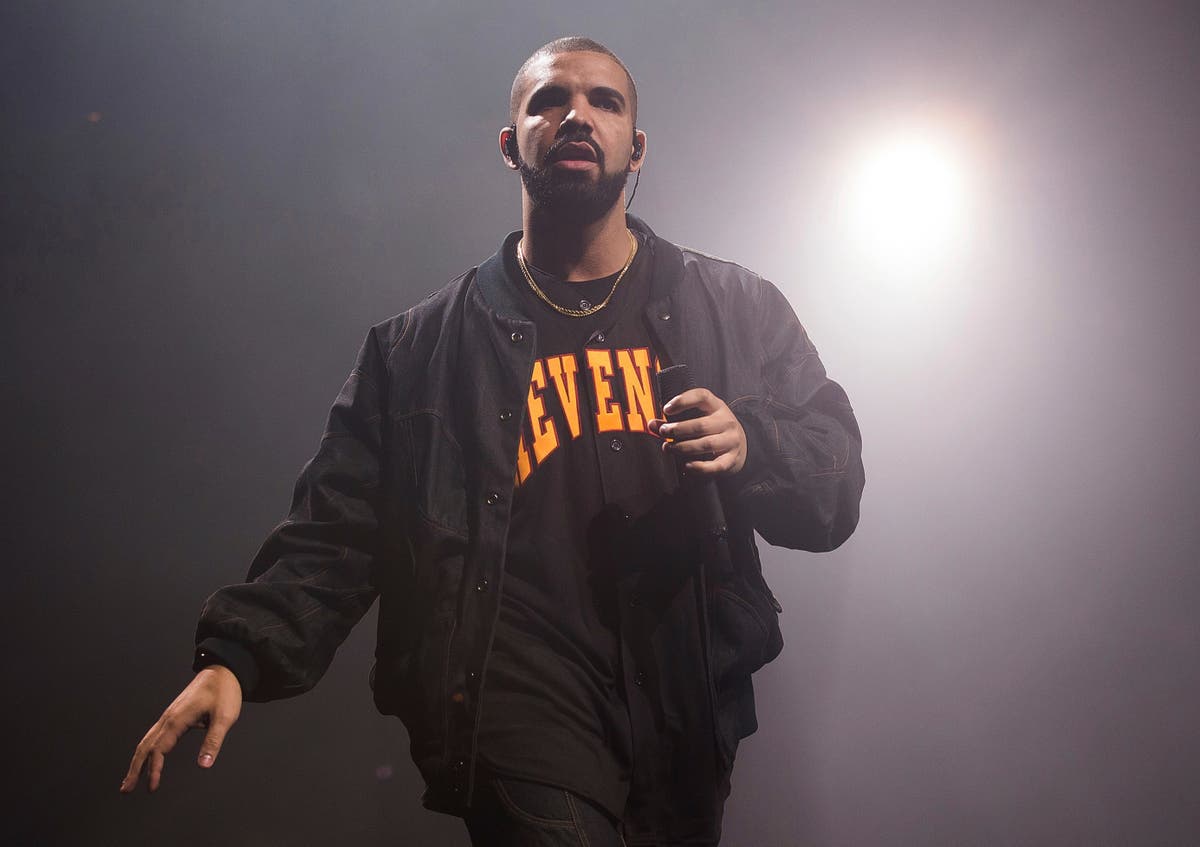 Concern over NYC police filming of people leaving Drake show