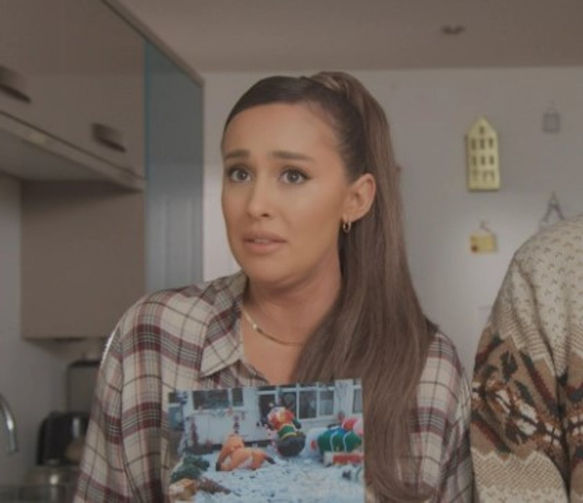 Deep Fake Neighbour Wars: The comedy turning Ariana Grande into a  scaffolder | The Independent