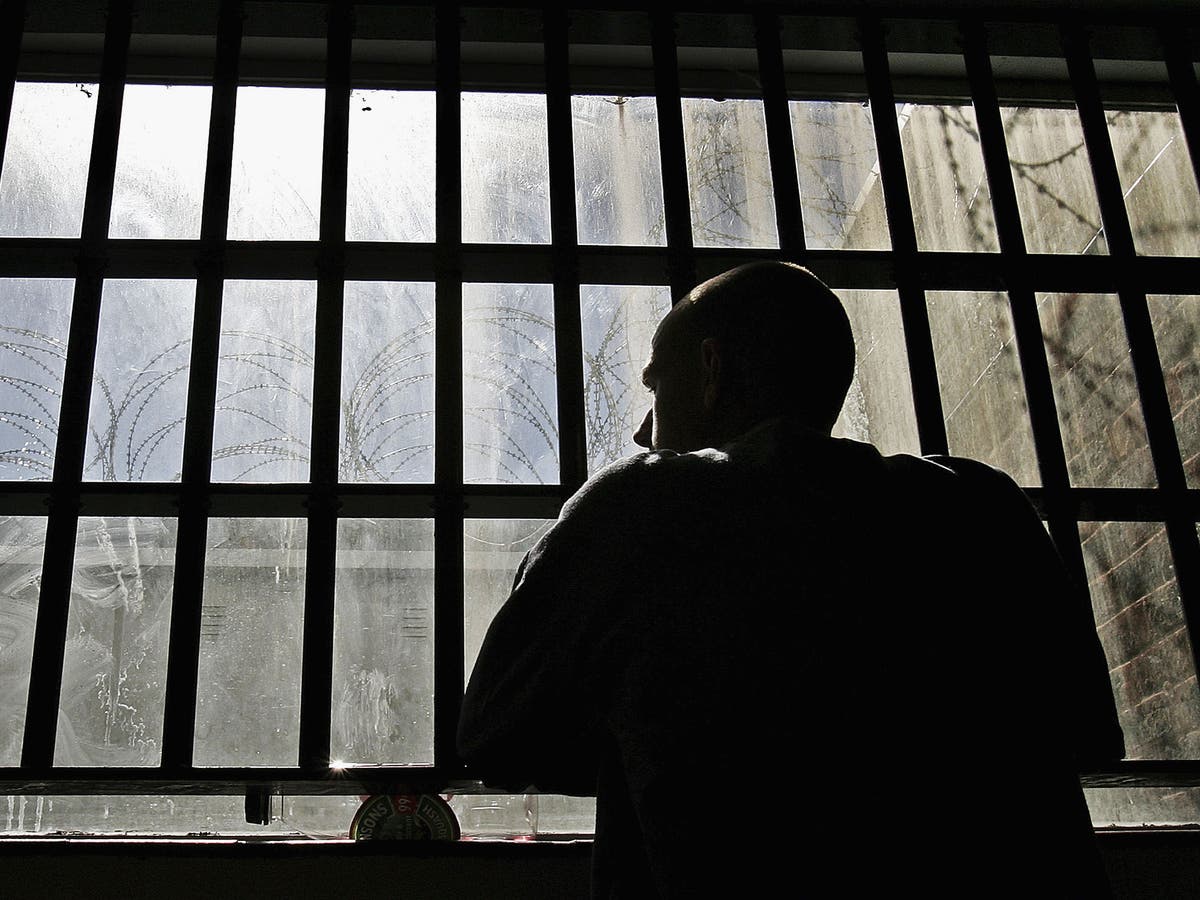 Правителството е осъдено, че отказва да се възмути срещу затворници, хванати в капан без надежда за освобождаване