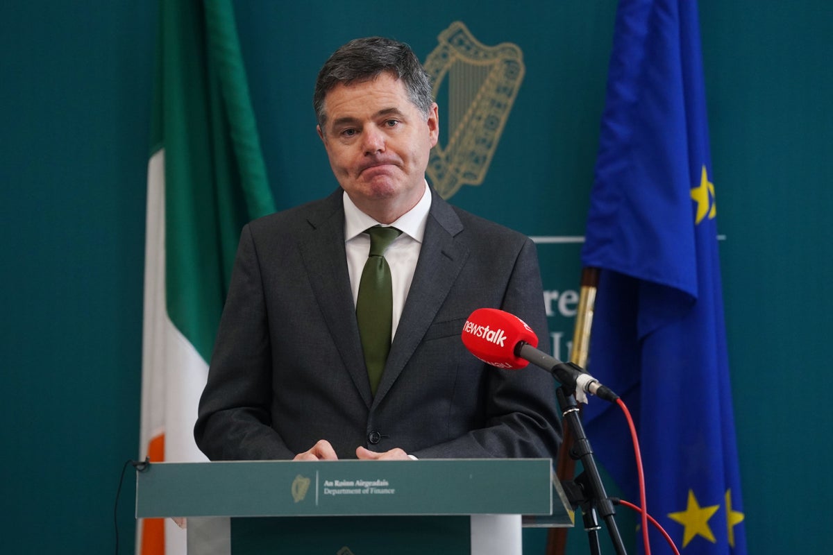 Donohoe ‘unaware’ people were paid to put up his posters in 2016 and 2020