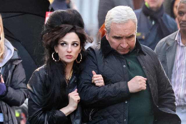 <p>Marisa Abela as Amy Winehouse and Eddie Marsan as her father Mitch filming the new Amy Winehouse biopic ‘Back to Black’</p>