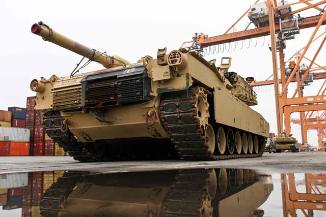 <p>An M1A2 Abrams battle tank</p>