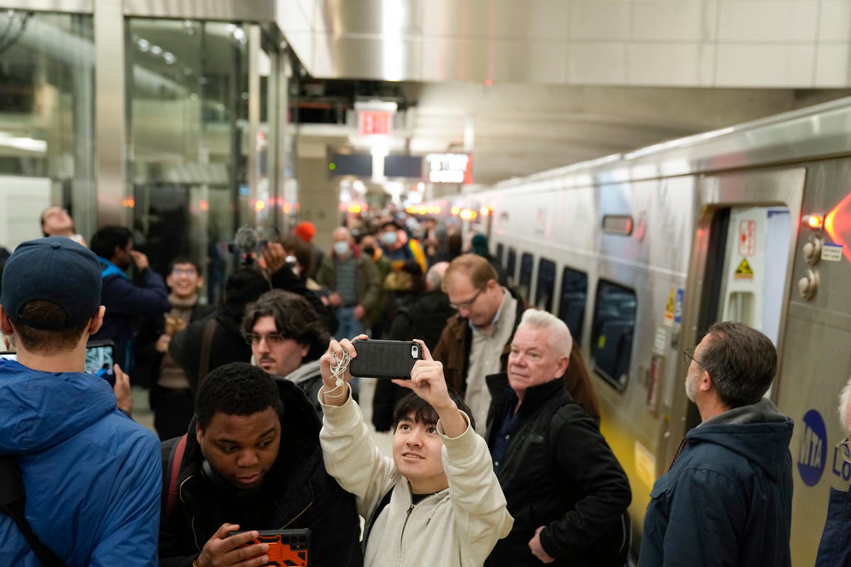 Light at the end of the tunnel: Grand Central annex opens