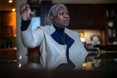 Faculty calls on embattled Minnesota college head to resign