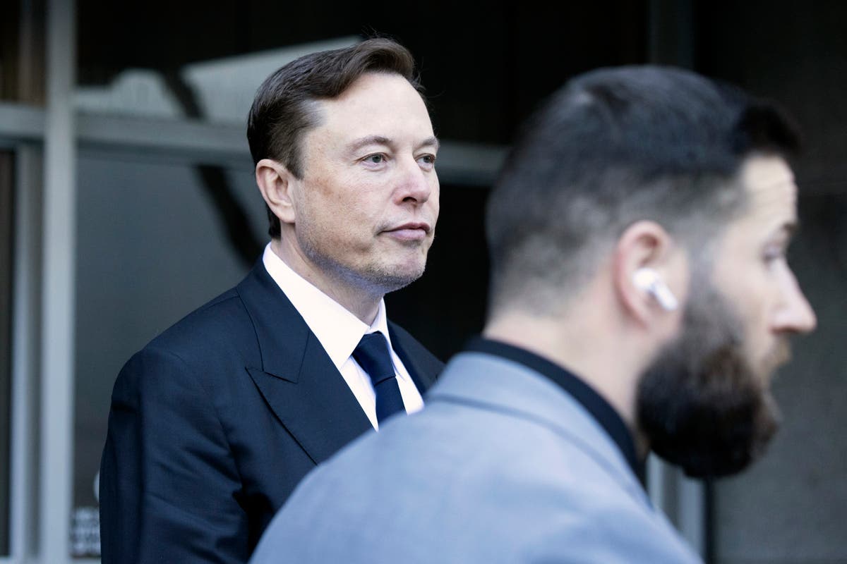 Elon Musk offers half-hearted apology for spreading conspiracy theory about attack on Paul Pelosi