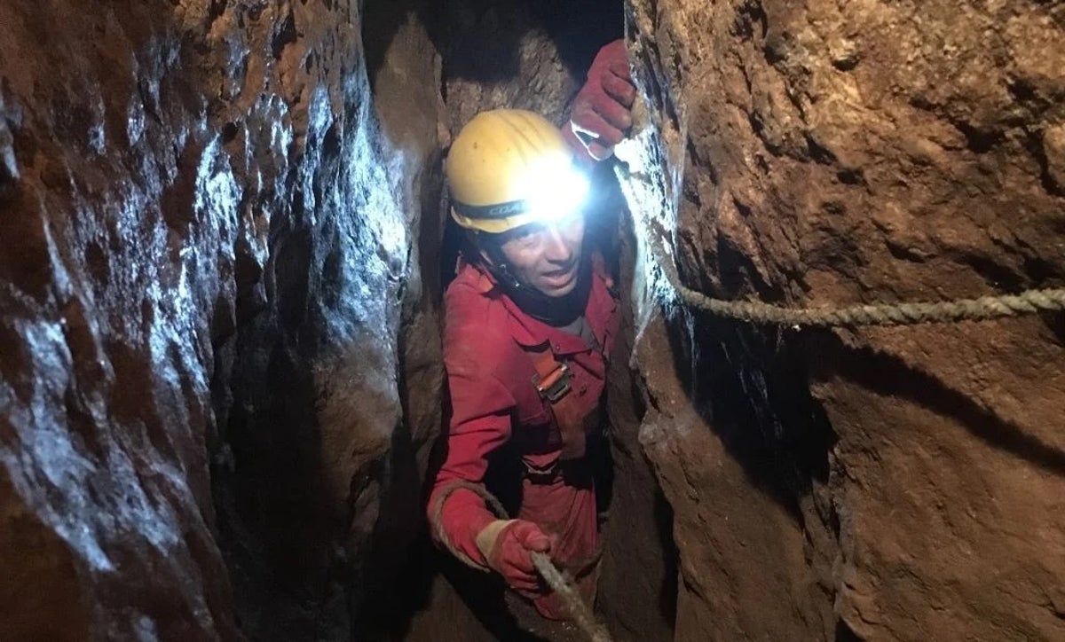 Remains of ‘oldest northerner’ found in cave in Cumbria