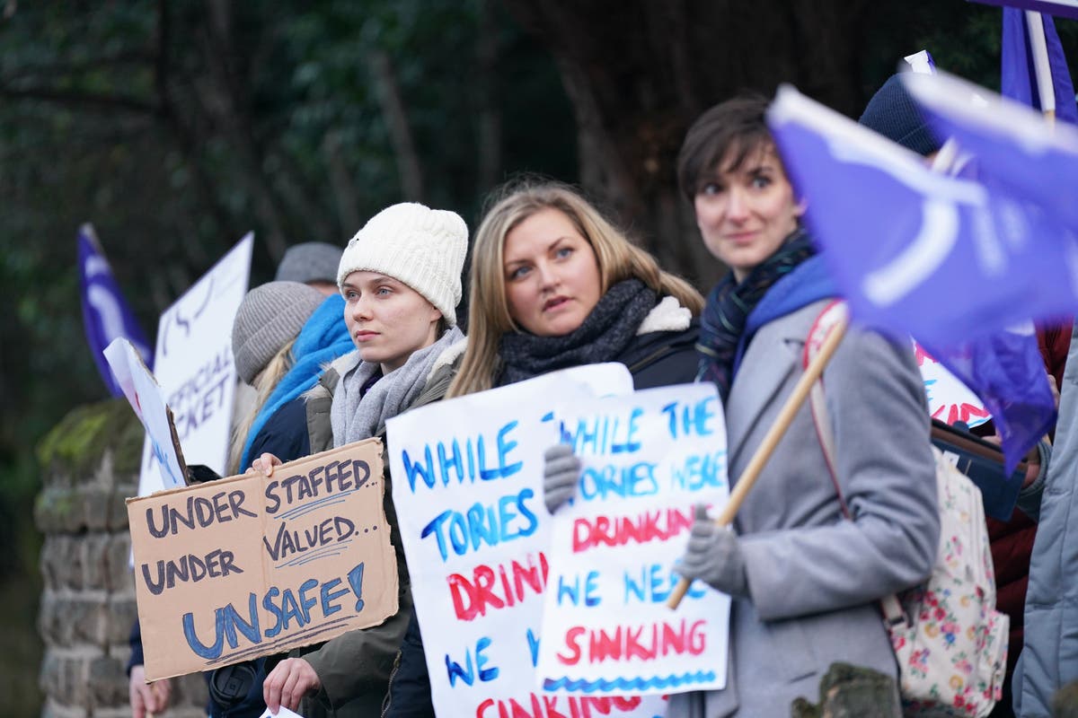 Thousands of NHS physiotherapists to strike over pay