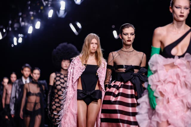 <p>France Fashion Valentino Haute Couture S/S 23</p>