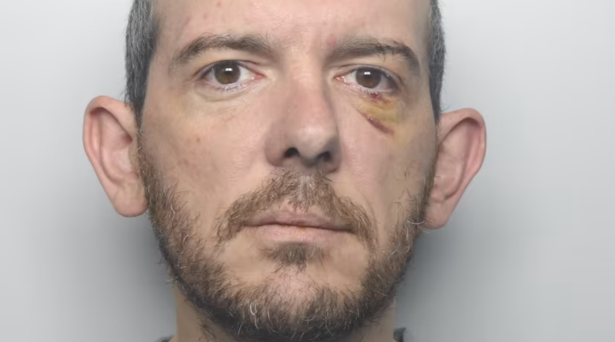 Dealer who bought more than 100,000 paracetamol he thought were diazepam jailed after police spot blue lips