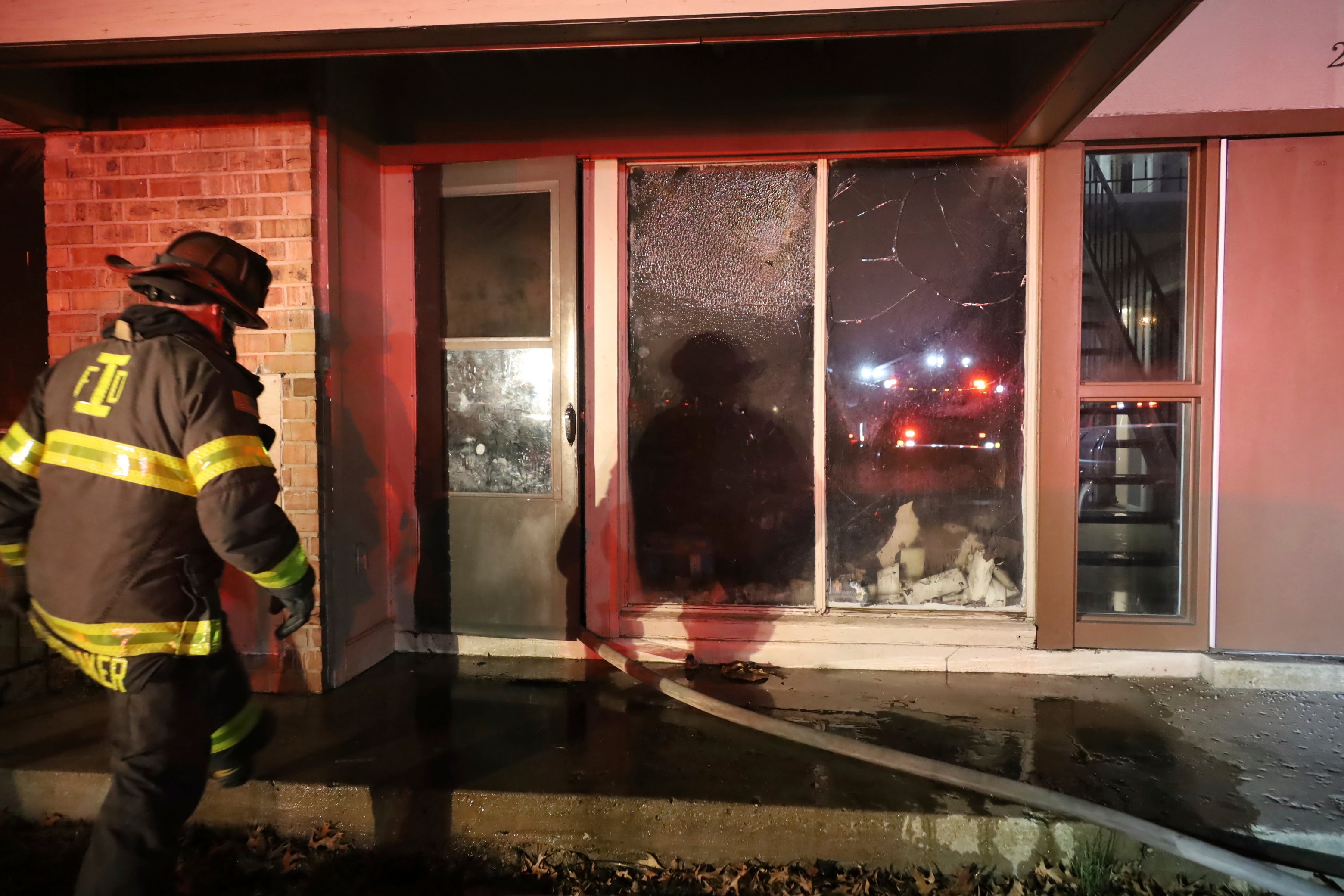 Indianapolis-Apartment Fire