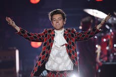 Harry Styles suffers wardrobe malfunction in front of ‘childhood crush’ Jennifer Aniston