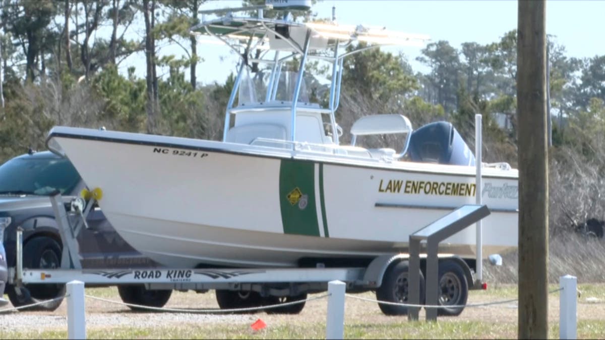 Lawsuits in North Carolina plane crash that killed 8 settled for $15M 