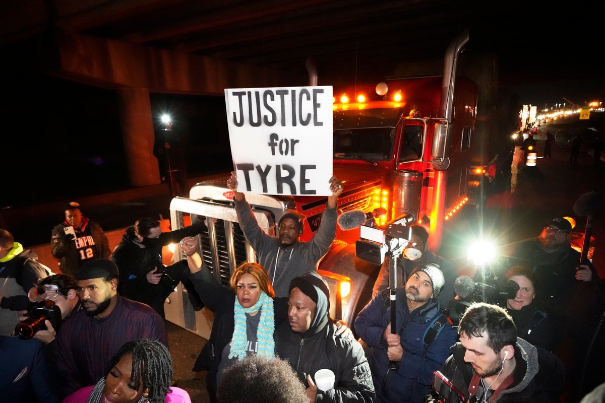 Protests erupt in Memphis after Tyre Nichols video released