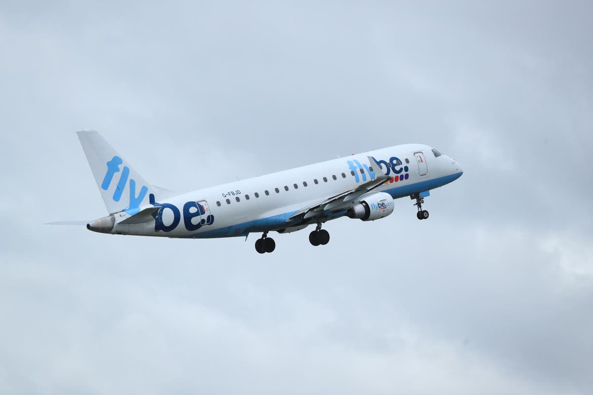 Flybe cancels all flights leaving passengers stranded as airline collapses – again