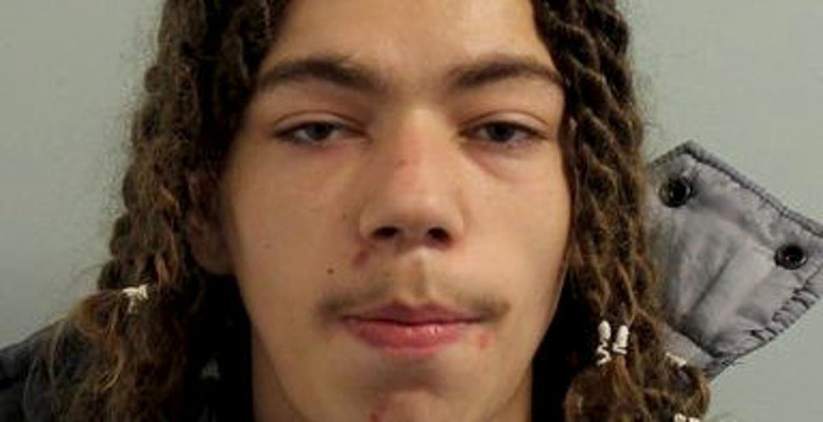 Police arrest teen who shot himself in the foot 
