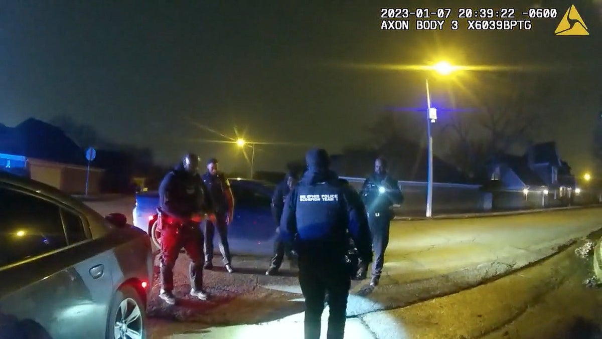 Tire Nichols videosu: Memphis polisi görüntüleri ölümcül trafik durdurma ve tutuklamada ne gösteriyor?