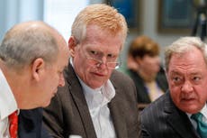 Alex Murdaugh trial – live: Chilling text to wife after murders revealed as cousin testifies against him