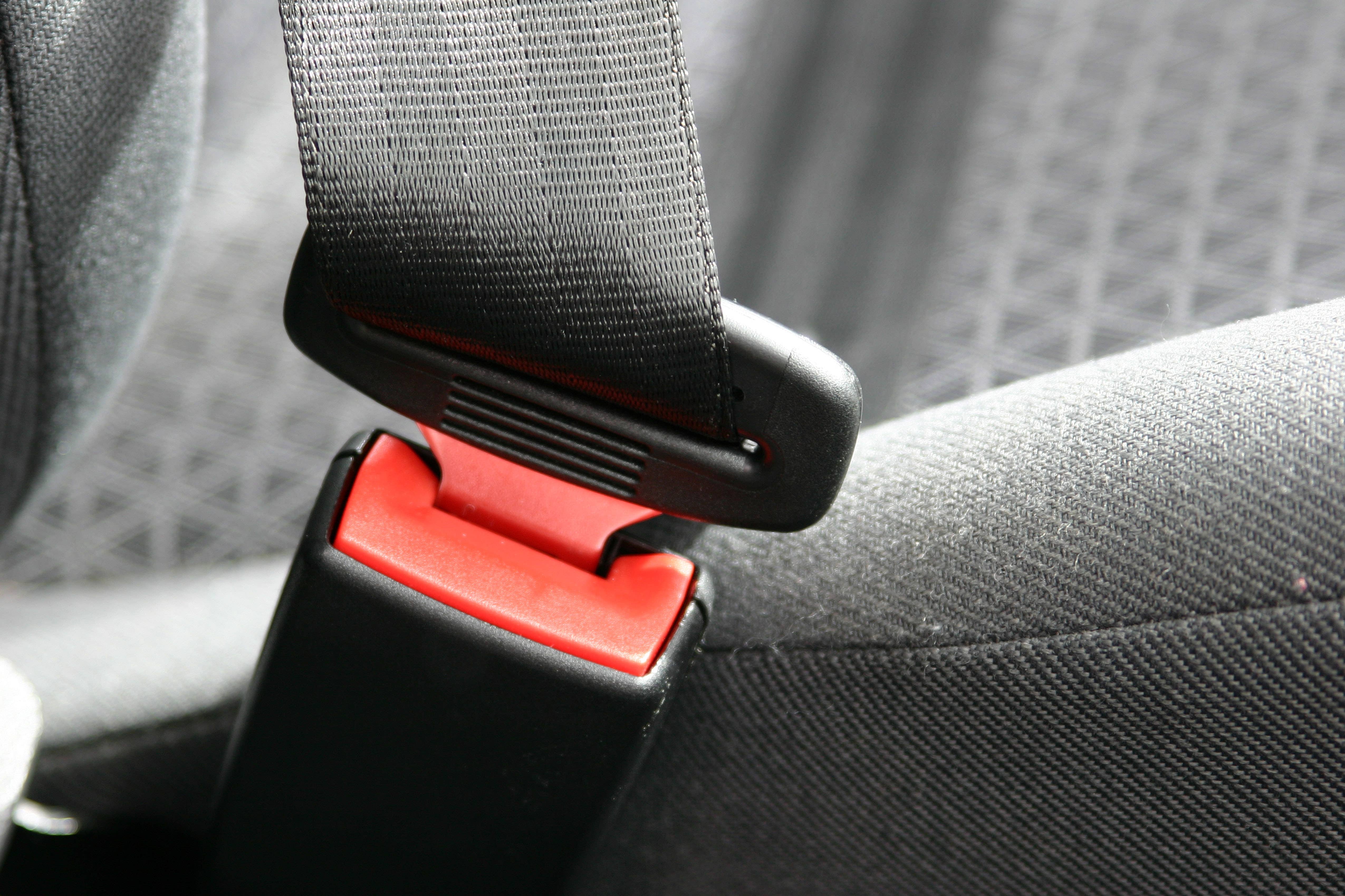 Almost a quarter of drivers say seat belt laws are too soft – survey