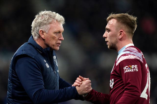 West Ham manager David Moyes, left, congratulates Jarrod Bowen after his display at Derby (Mike Egerton/PA)