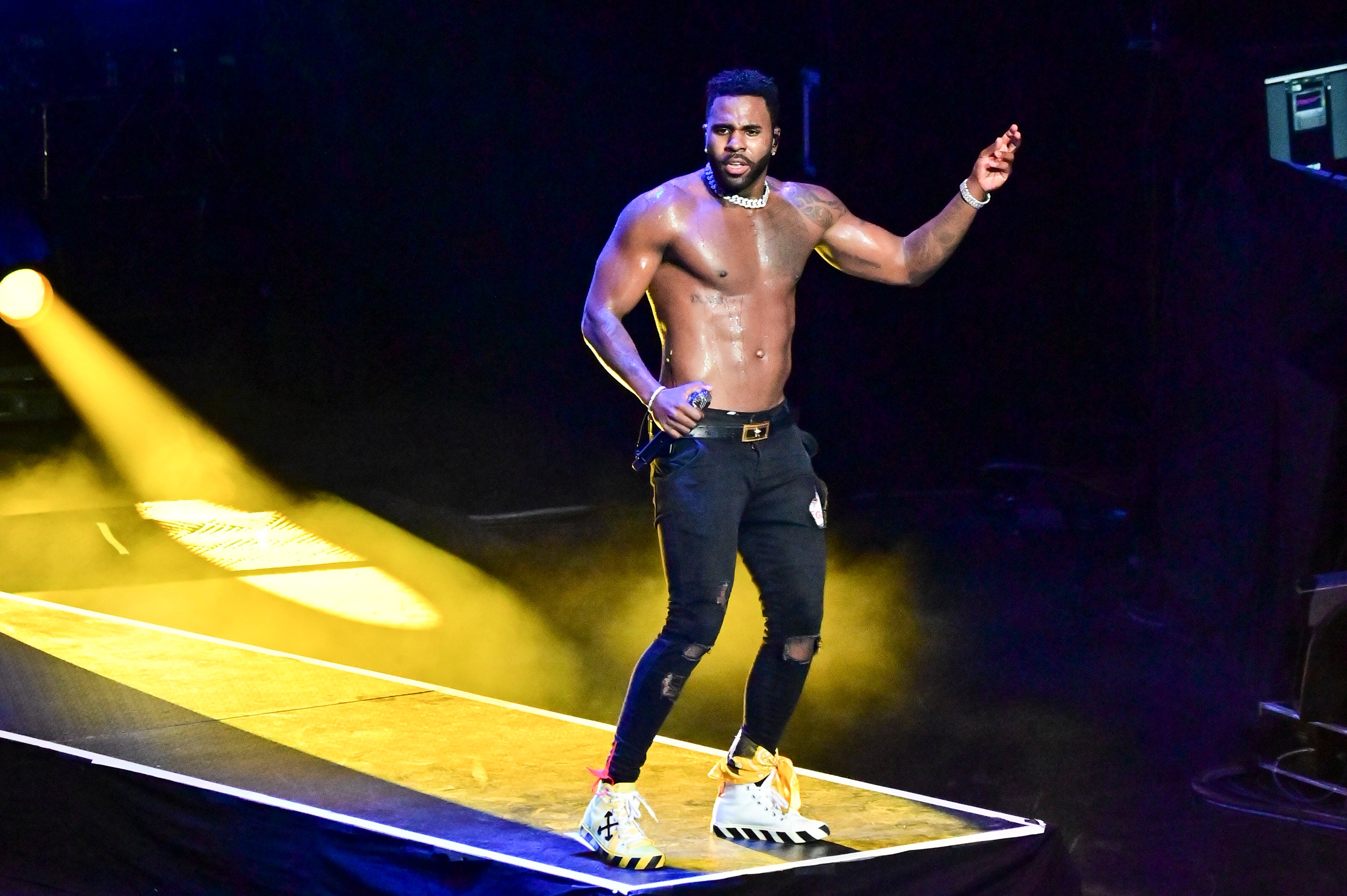 Derulo is reportedly adamant he will perform