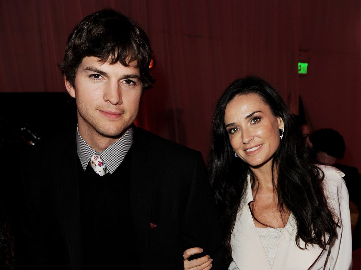 Ashton Kutcher opens up about Demi Moore divorce and their miscarriage ...