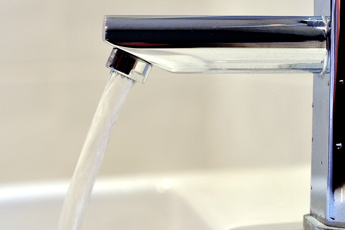 Household water bills in England and Wales to rise by 7.5% from April