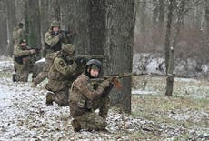 Ukraine news – live: Putin amassing 500,000 troops for major new offensive, says minister 