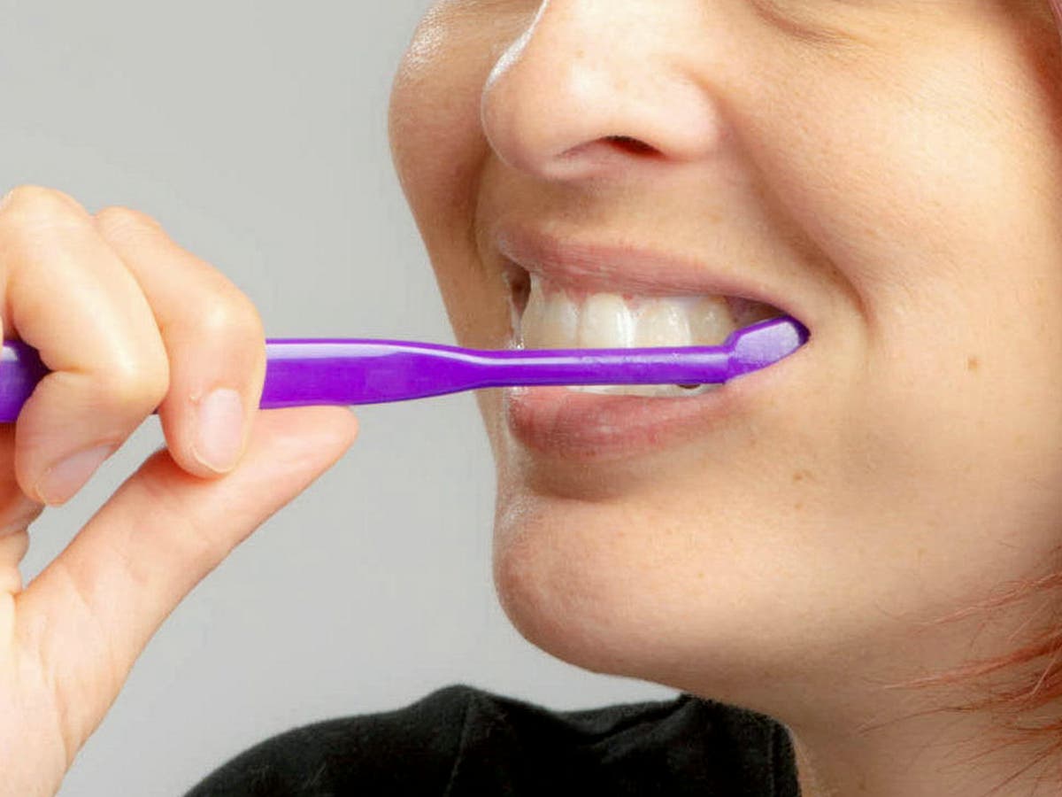 Experts learn how brushing your teeth affects your brain