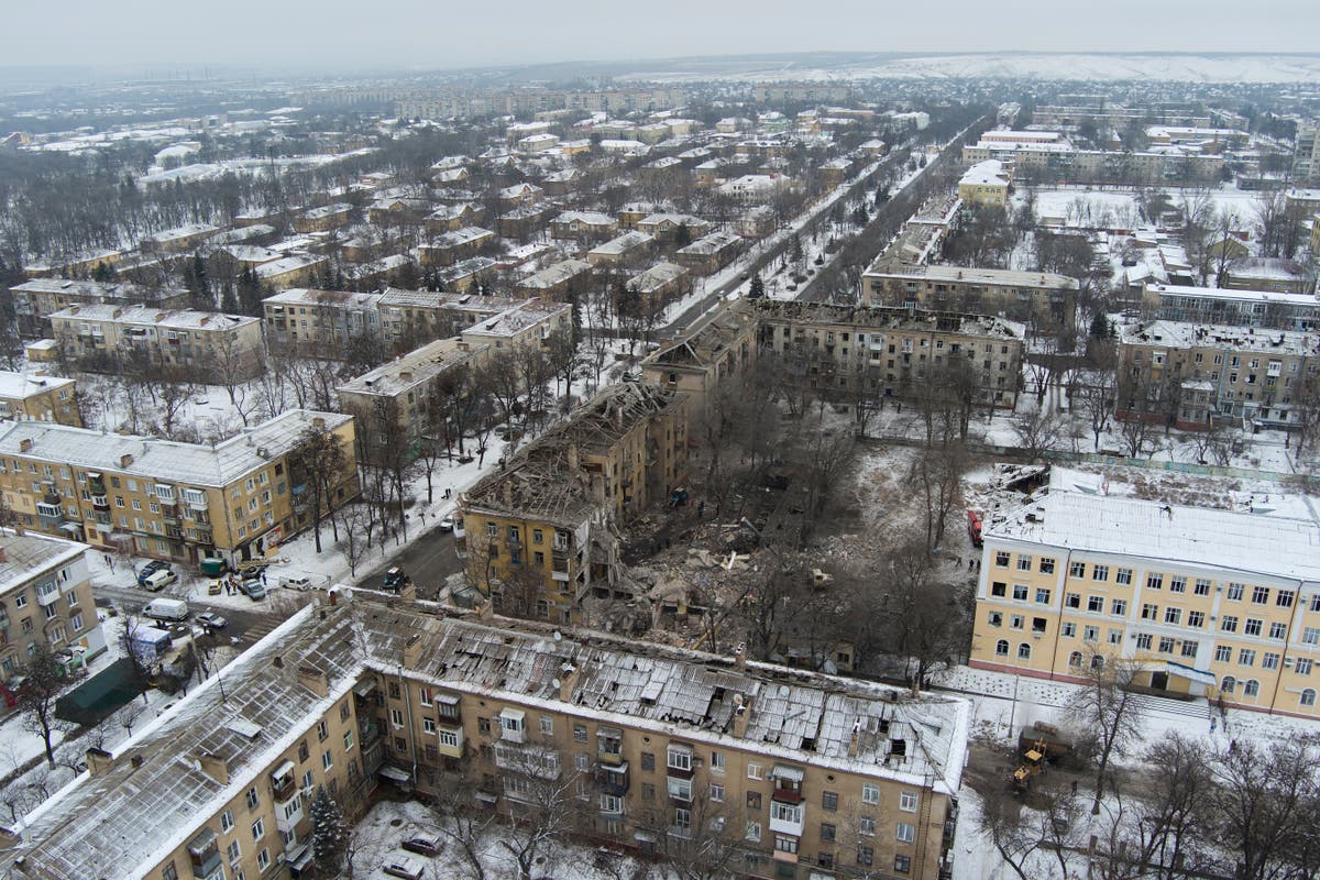 Nearly 200,000 Russian troops have been killed in Ukraine, US officials say